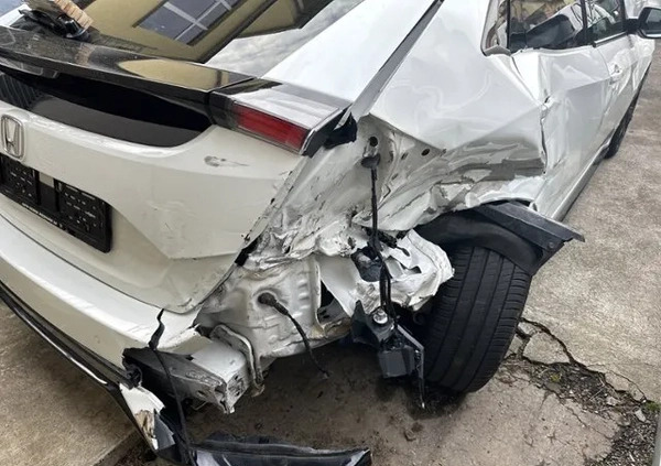 Honda Civic cena 39000 przebieg: 15418, rok produkcji 2018 z Ujście małe 254